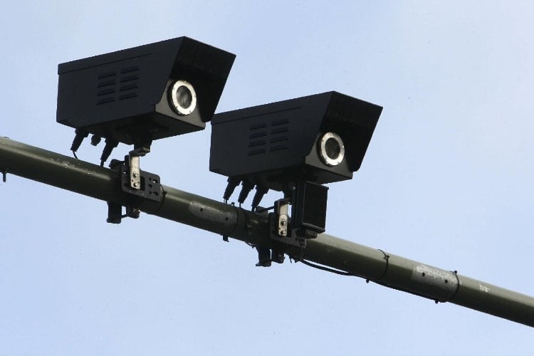 El Tribunal Supremo declara ilegales los radar de semáforo