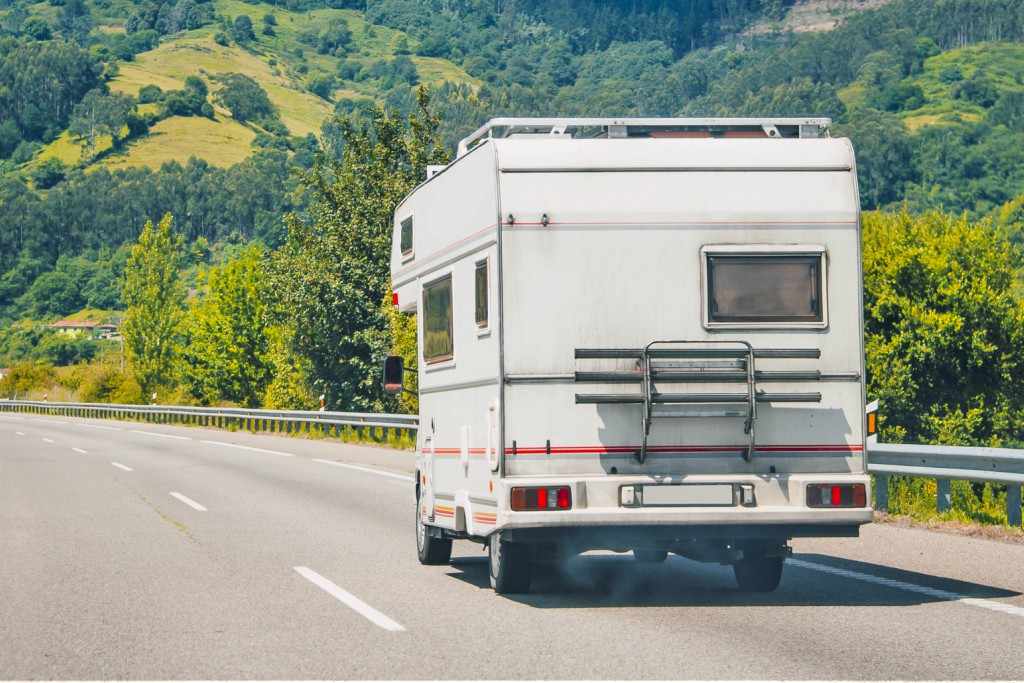 Velocidad máxima para circular de autocaravanas, caravanas y remolques Velocidad máxima para circular de autocaravanas, caravanas y remolques