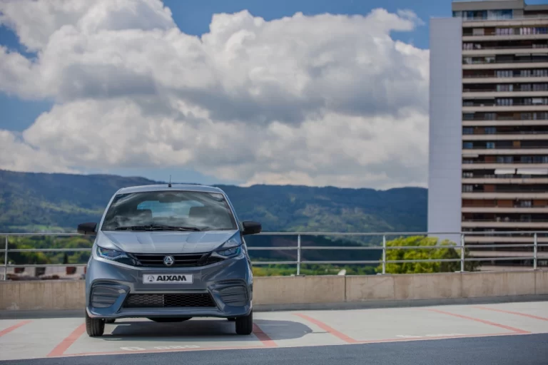 Coches sin carnet – Quadriciclos ligeros y vehículos sin carnet