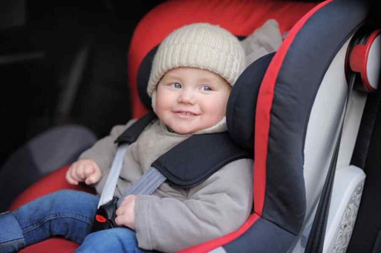 5 errores comunes al usar las sillas de retención infantiles en el coche